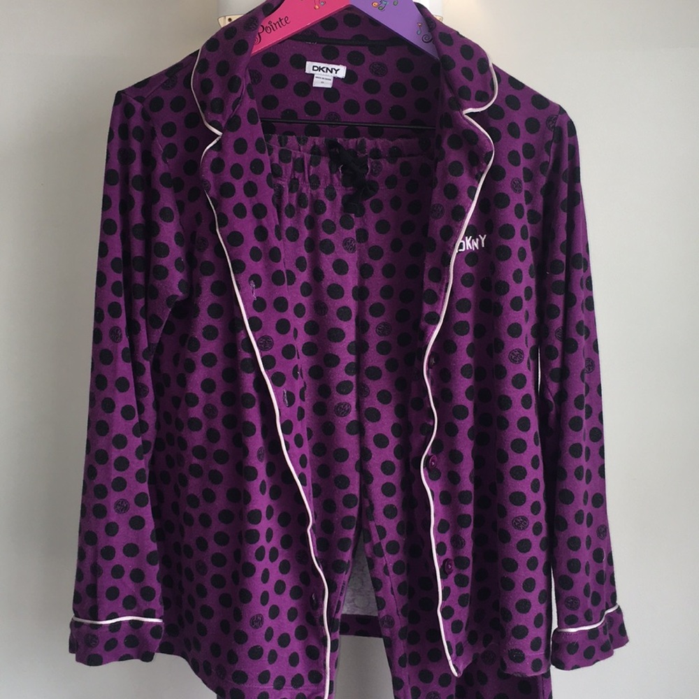 DKNY SLEEPWEAR